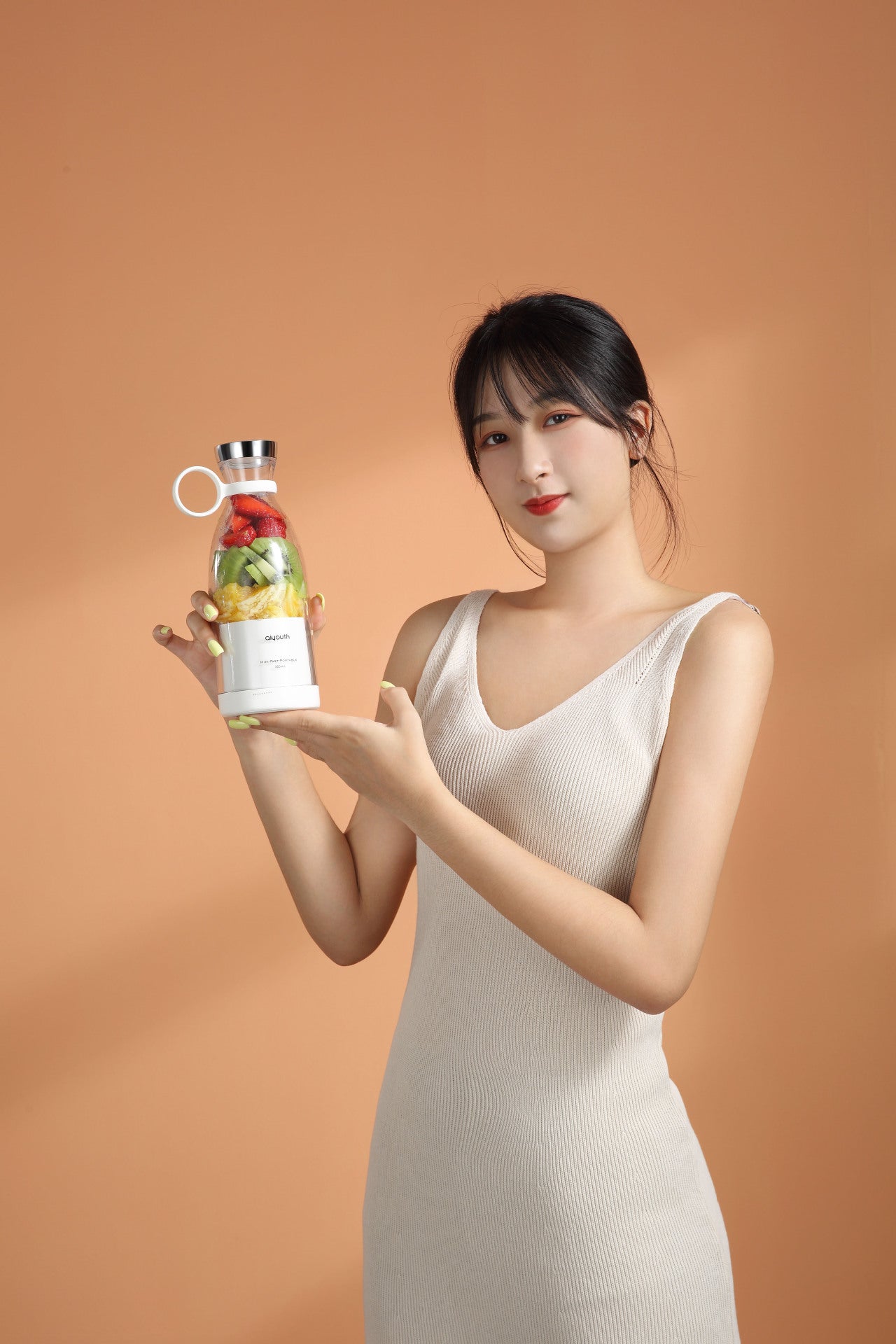 Handheld Small Electric Portable Mini Juicer - JUCE